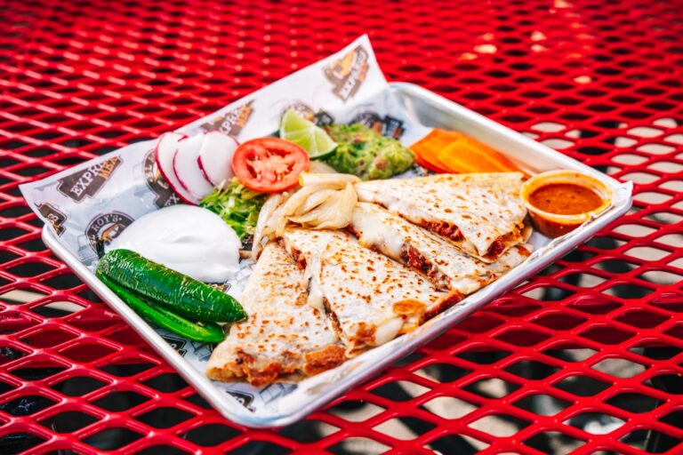 Super Quesadilla (Flour)